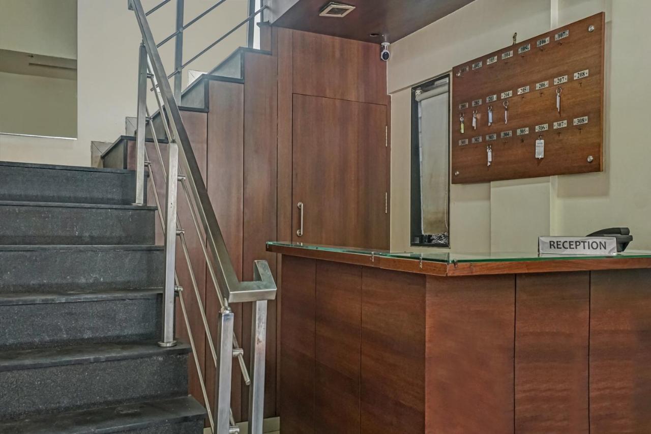 Oyo Flagship 75444 Hotel Kinara Lodging & Boarding Mangvadi 외부 사진