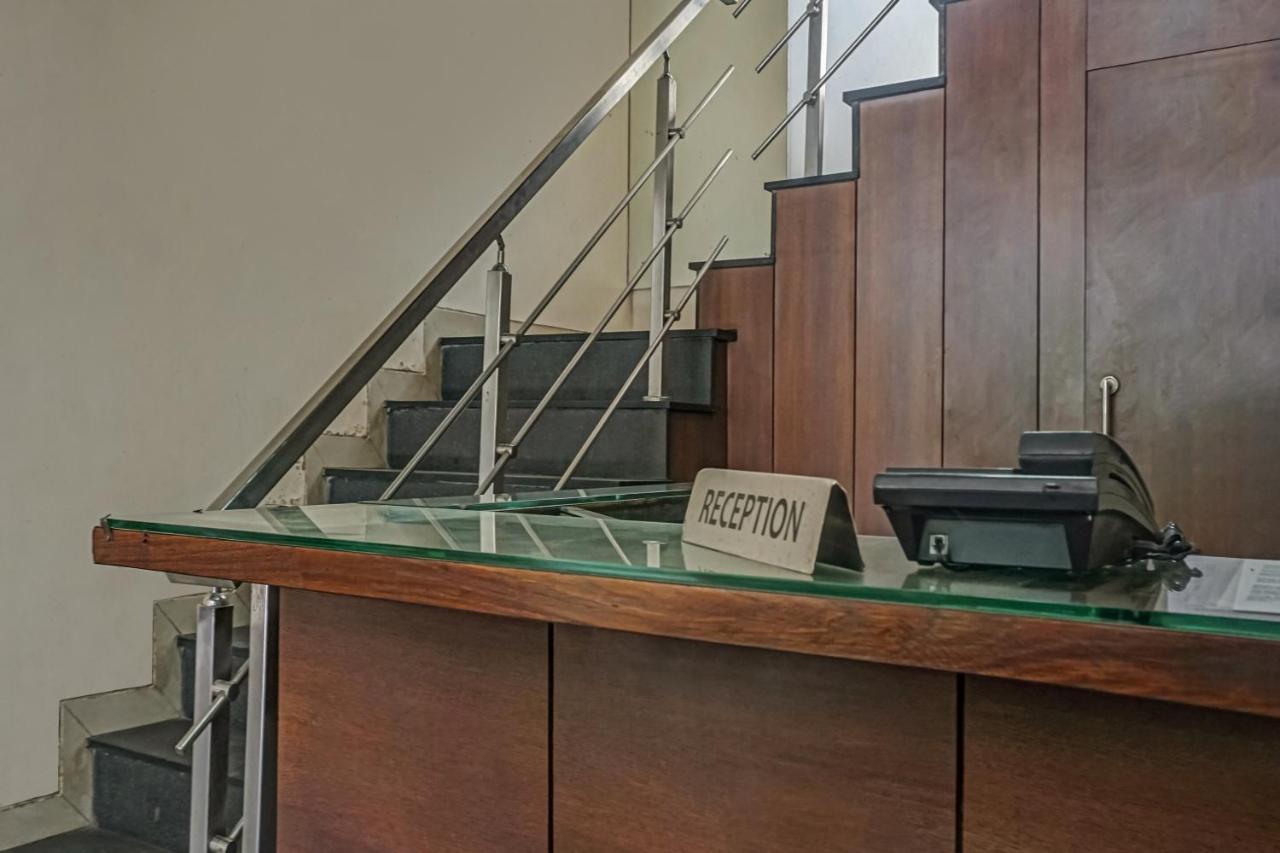 Oyo Flagship 75444 Hotel Kinara Lodging & Boarding Mangvadi 외부 사진