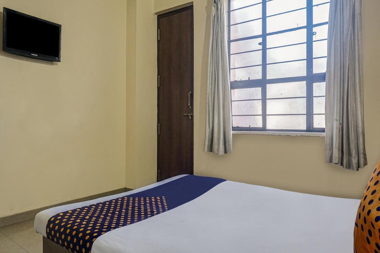 Oyo Flagship 75444 Hotel Kinara Lodging & Boarding Mangvadi 외부 사진